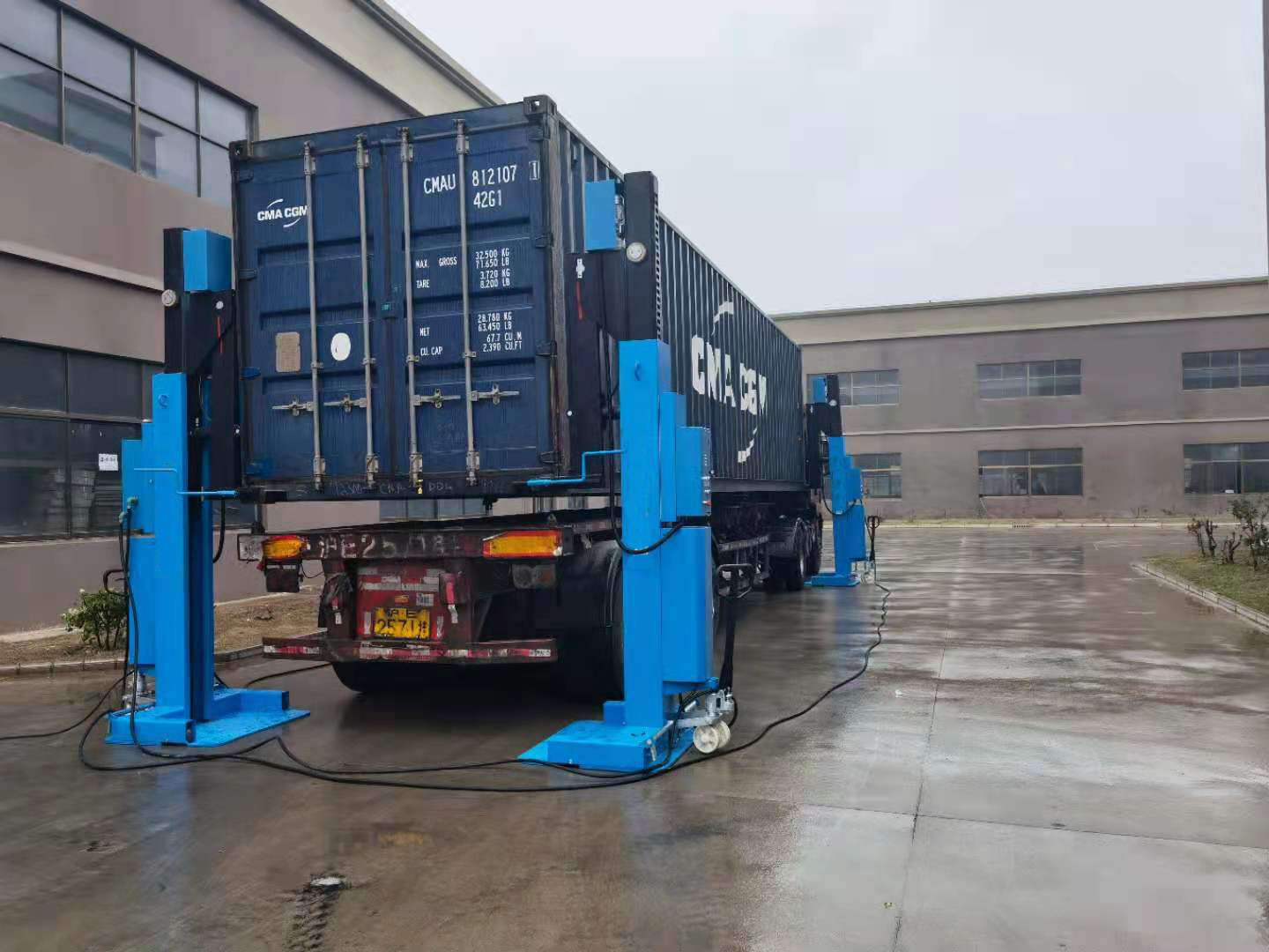 Central Elevates Container Lifting Standards with Innovative Solutions