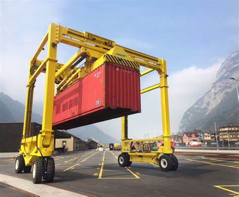 Central Revolutionizes Container Handling with Its State-of-the-Art Container Lifting Hydraulic System